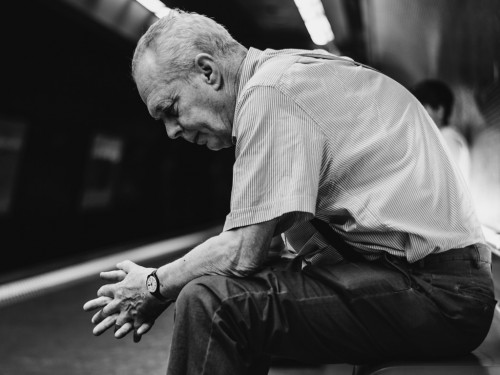 Diferença entre tratamento de doenças crônicas e doenças tratadas pela Psiquiatria Geriátrica