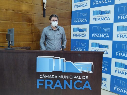 Presidente da Fundação Allan Kardec destaca na Câmara importância da parceria com o município